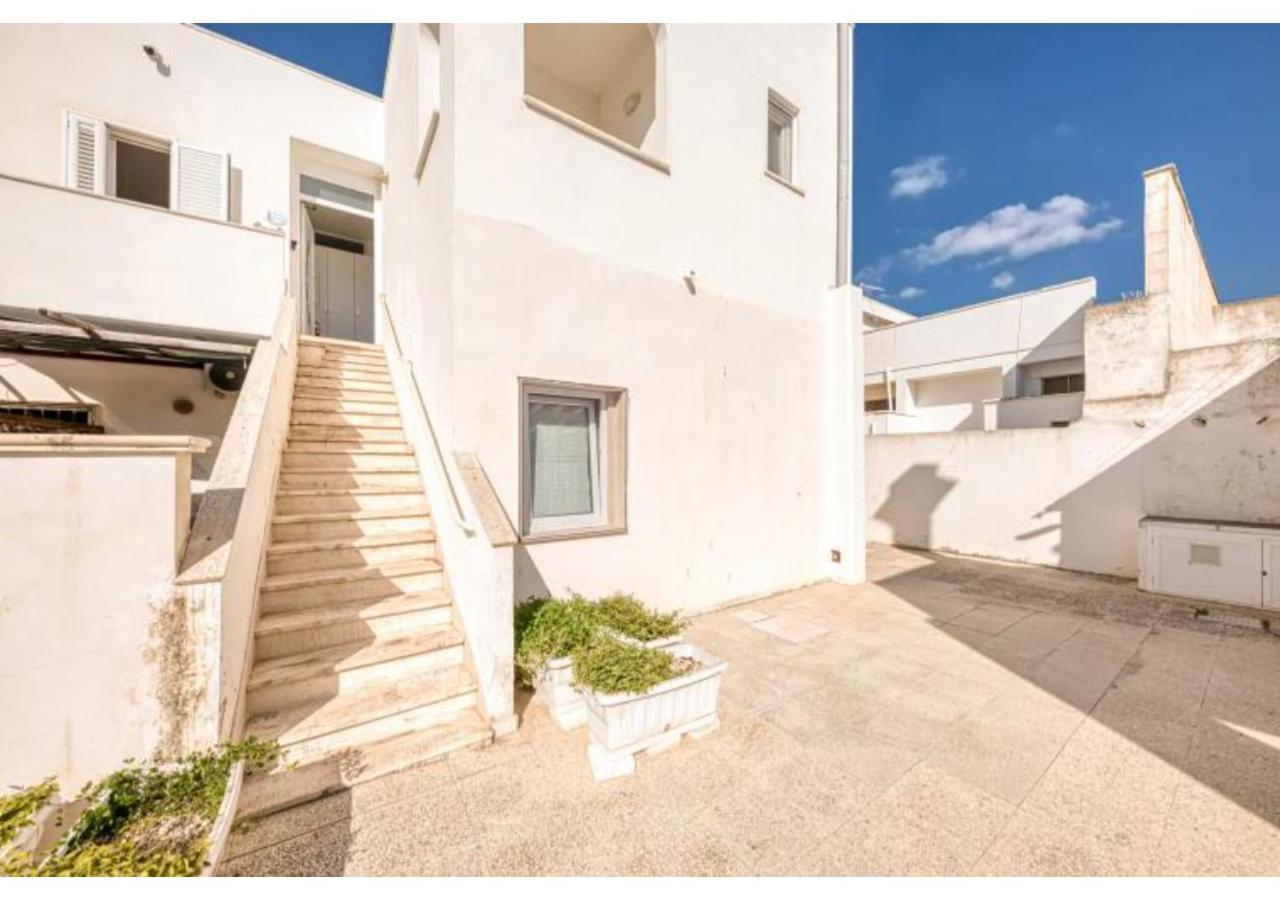 B&B Il Comandante A 100 M Dalla Spiaggia Torre San Giovanni Ugento Exterior foto