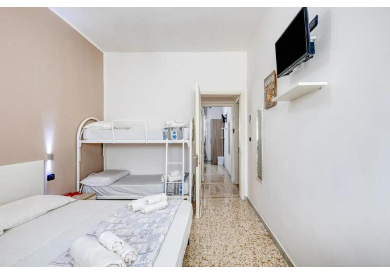 B&B Il Comandante A 100 M Dalla Spiaggia Torre San Giovanni Ugento Exterior foto