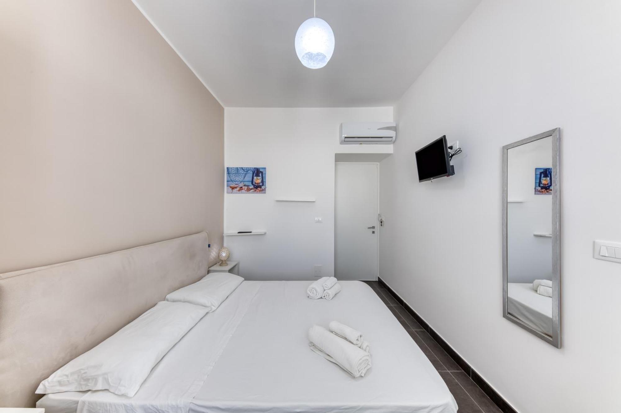 B&B Il Comandante A 100 M Dalla Spiaggia Torre San Giovanni Ugento Exterior foto